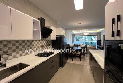 Furnished 2 Bed Apartment with En Suite at Riverside Drive