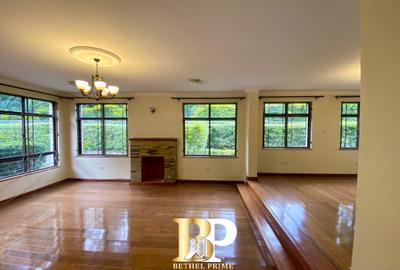 5 Bed Townhouse with En Suite in Lavington