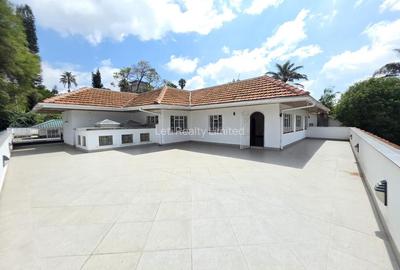Commercial Property with Service Charge Included in Lavington - 3