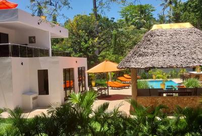 5 Bed Villa with En Suite at Diani Beach Road