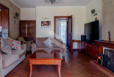 3 Bed House with En Suite in Windsor - 3