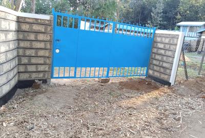 Commercial Property with Parking in Meru