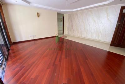 3 Bed Apartment with En Suite in Lavington