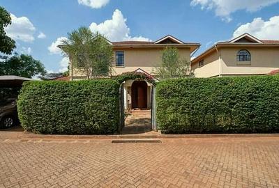 5 Bed Townhouse with En Suite at Kitisuru - 3