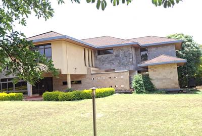 4 Bed Townhouse with En Suite in Runda - 2