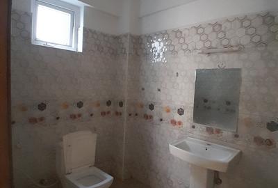 2 Bed Apartment with En Suite in Bamburi - 4