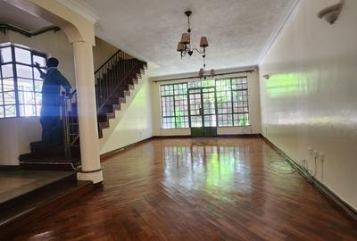 4 Bed Townhouse with En Suite in Lavington - 2