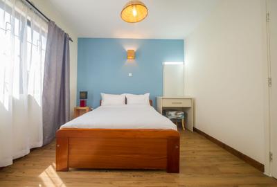 Serviced 1 Bed Apartment with En Suite at Raphta Road - 2