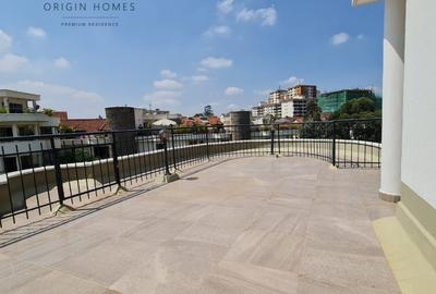 4 Bed Apartment with En Suite at Lavington