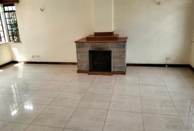 4 Bed Townhouse with En Suite in Westlands Area