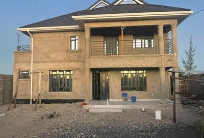 5 Bed House with En Suite at Kitengela - Kisaju