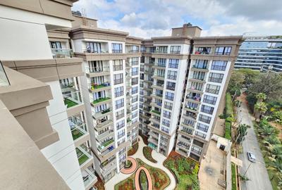 3 Bed Apartment with En Suite at Riverside Dr