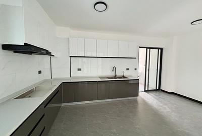 3 Bed Apartment with En Suite in Kileleshwa - 4