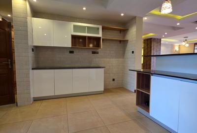 3 Bed Apartment with En Suite in Kileleshwa - 3