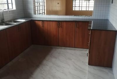 4 Bed House with En Suite in Ngong