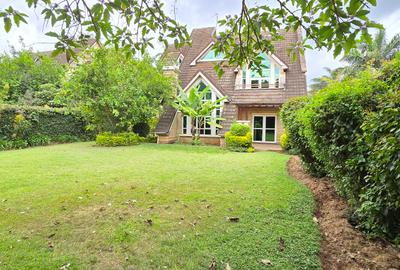 5 Bed Townhouse with En Suite at Lavington Green - 2