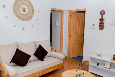 Serviced 2 Bed Apartment with En Suite at First Avenue Off Links Road