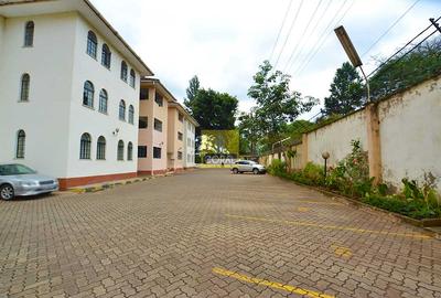 3 Bed Apartment in Brookside
