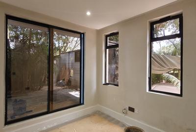 3 Bed House with En Suite at United Nations Avenue - 4