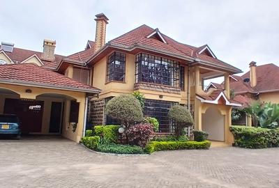 5 Bed Townhouse with En Suite at Kaputei Gardens - 3