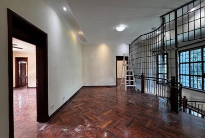 4 Bed House with En Suite in Kitisuru