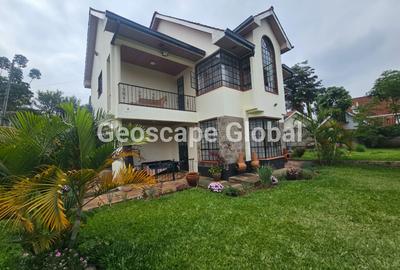 5 Bed House with En Suite in Runda - 2