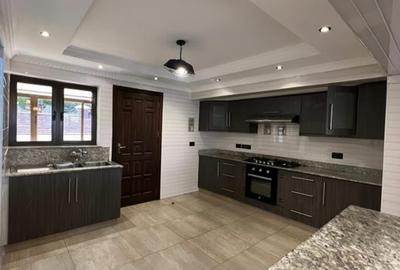 5 Bed Townhouse with En Suite at Muthangari Road - 4