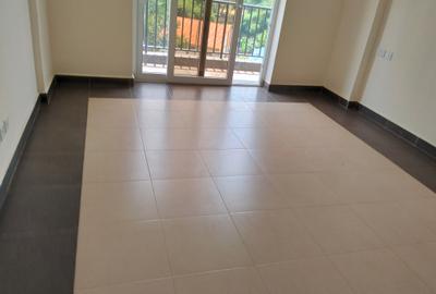 2 Bed Apartment with En Suite in Lavington