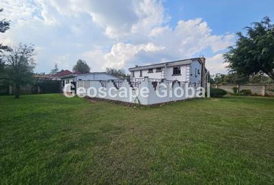5 Bed House with En Suite in Runda - 2