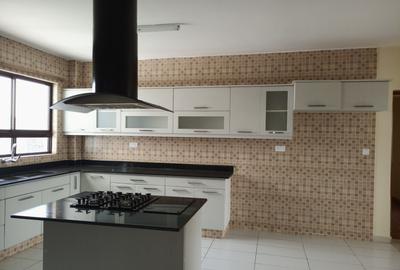 3 Bed Apartment with En Suite at Kilimani Estate Nairobi