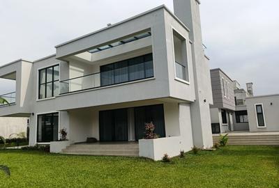 5 Bed Townhouse with En Suite at Runda - 4