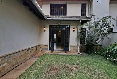 2 Bed Townhouse with En Suite at Lakeview - 2