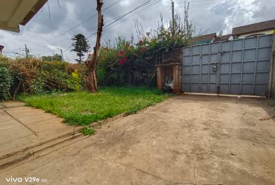 3 Bed Townhouse with Staff Quarters at Ngumo Estate - 4