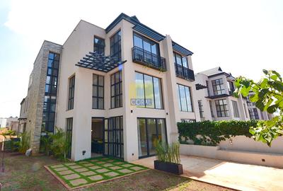 4 Bed Townhouse with En Suite in Runda