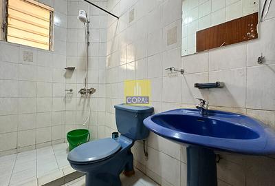 5 Bed Townhouse in General Mathenge - 4