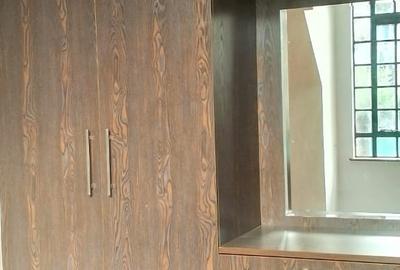 4 Bed Townhouse with En Suite in Lavington - 4