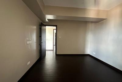 4 Bed Apartment with En Suite in Lavington - 4
