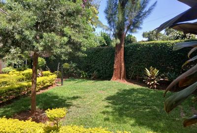 5 Bed Villa with En Suite in Nyari - 2