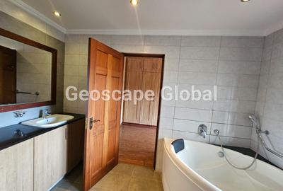 5 Bed House with En Suite in Gigiri - 4