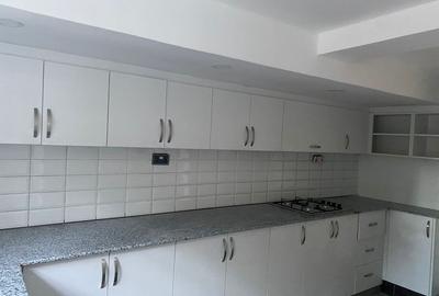 1 Bed House with En Suite in Gigiri