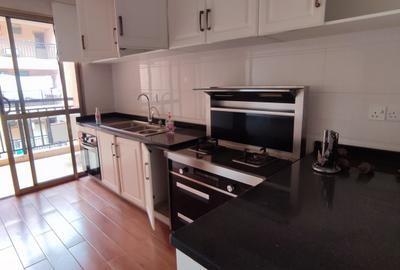 2 Bed Apartment with En Suite at Off Lenana Road