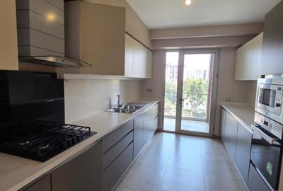 3 Bed Apartment with En Suite in Kileleshwa - 3