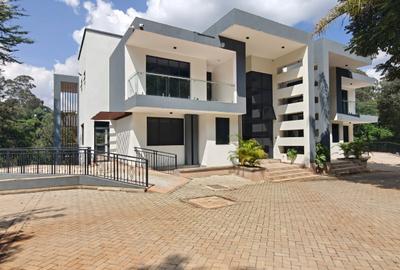 4 Bed Townhouse with En Suite in Karen