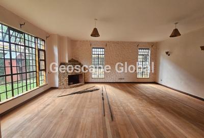 4 Bed Townhouse with En Suite in Spring Valley