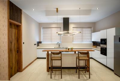 4 Bed Apartment with En Suite in Loresho - 2