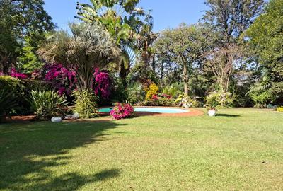 1 Bed House with En Suite at Rosslyn - 2