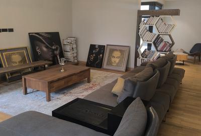 4 Bed Villa with En Suite in Lavington - 2