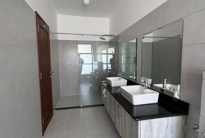 Serviced 4 Bed Apartment with En Suite in Nyali Area