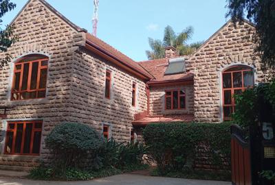 5 Bed House with En Suite in Karen