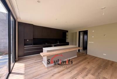 4 Bed Townhouse with En Suite at Kiambu Rd - 4
